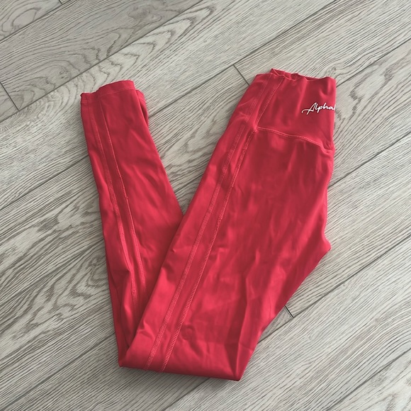 Alphalete Pulse Kinetic Leggings in Bright Coral Pink - Picture 3 of 6